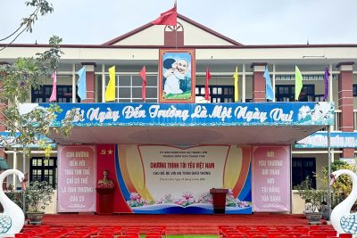 ảnh chương trình “Tôi yêu Việt Nam” – Chủ đề “Bé với an toàn Giao thông”